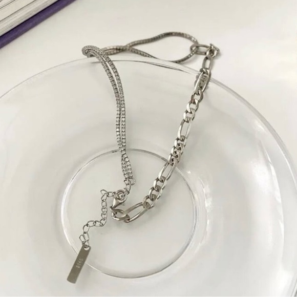 COPY - Sterling Silver Crystal Pave Chain Link Choker Necklace
Brand New - Picture 2 of 6